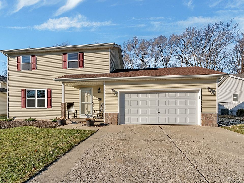 1st image of 2105 Fox Hill Ln