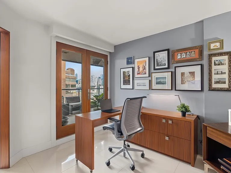 1450 Pennyfarthing Dr #805 — Photo 24