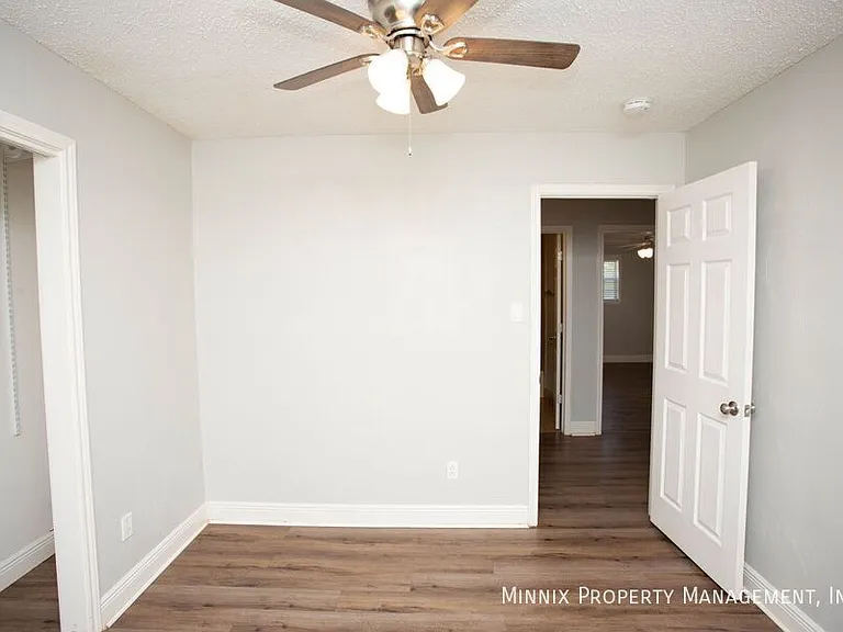 5523 17th Pl — Photo 34