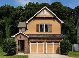 3145 Maywood Dr, Charlotte, NC 28205