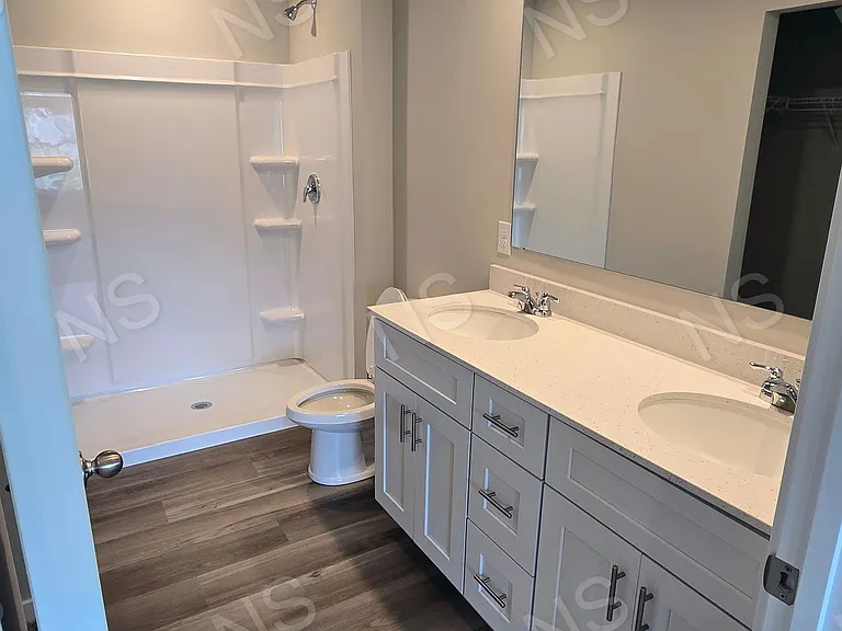 523 Kinley Dr — Photo 23