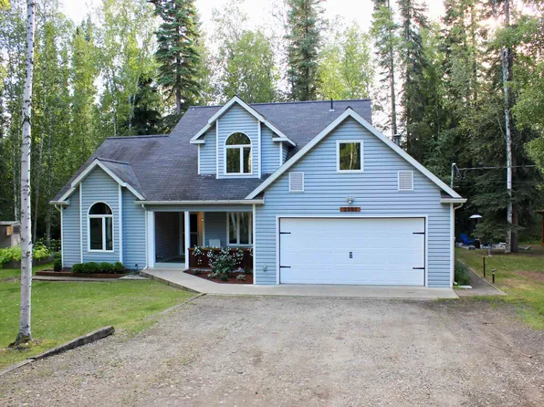 2305 Flight St, North Pole, AK 99705