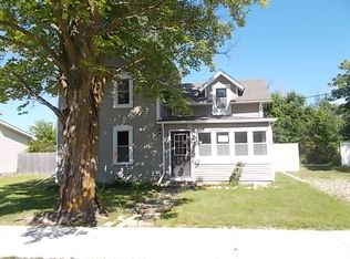 119 Rivershore Dr, Elk Rapids, MI 49629