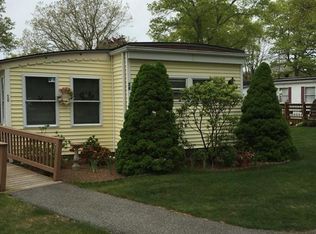26 Candlelight Dr, Plymouth, MA 02360