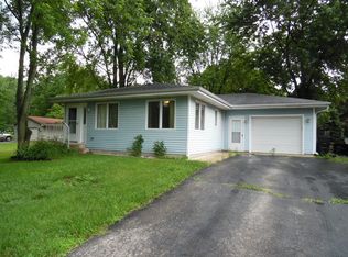 38425 N 6th Ave, Spring Grove, IL 60081