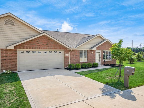 2nd image of 859 Autumn Chase Ln