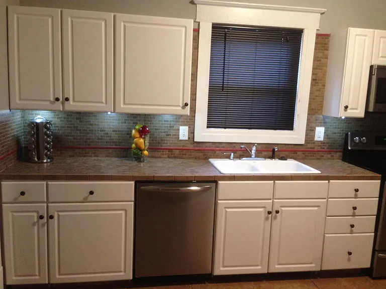 Kitchen with dishwasher