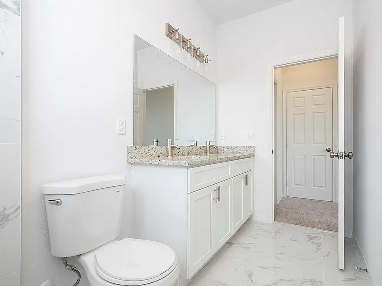 833 Colville Dr — Photo 44