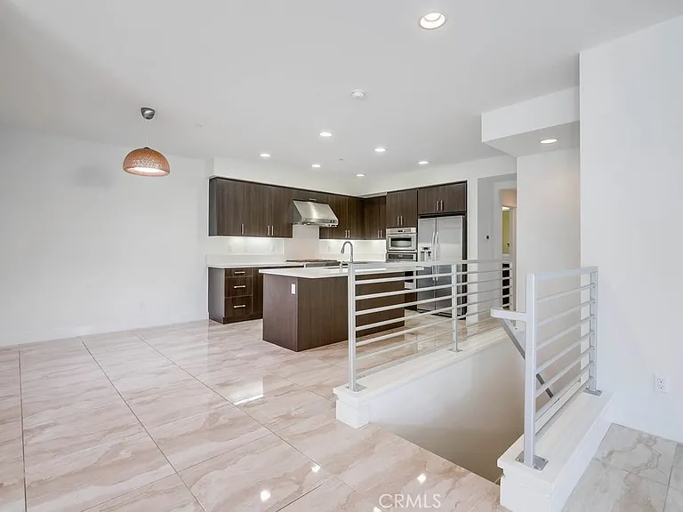 67 Lennox — Photo 12