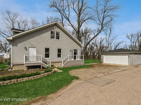 39240 N Willow Ln, Antioch, IL 60002