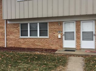 24 Holly Dr, Belleville, IL 62221