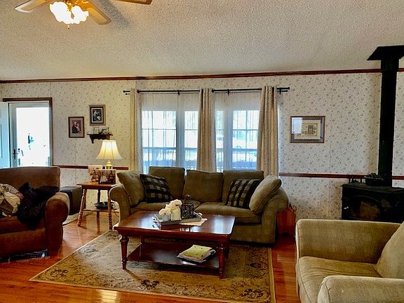 4th image of 3028 Oak Trace Ln