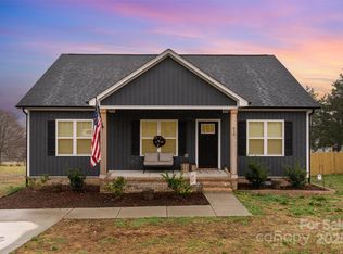 619 N Skyland Dr, Mount Pleasant, NC 28124