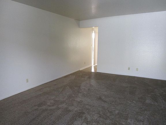 2nd image of 2304 Santiago Way APT B