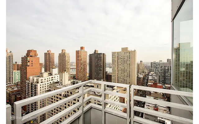 Sold by Douglas Elliman | media 6