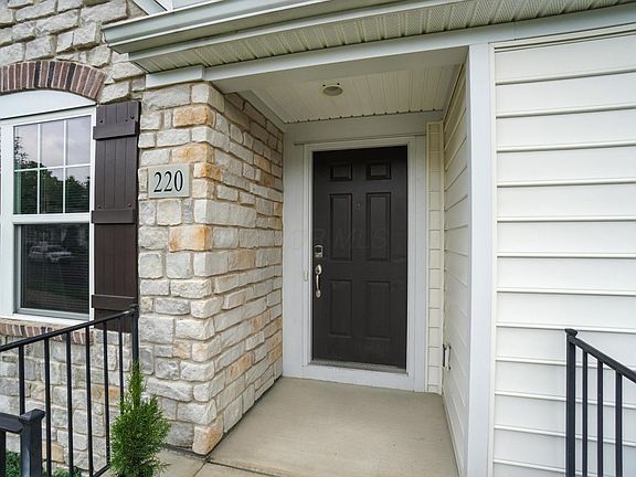 5th image of 220 Sandrala Dr #44