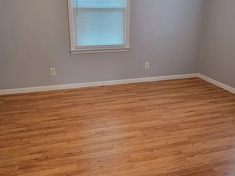 2455 Winwood Ave — Photo 10