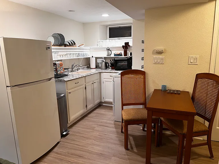 7427 SE Woodstock Blvd #2 — Photo 4