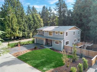 3321 NE 156th St, Lake Forest Park, WA