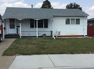 802 15th St W, Williston, ND 58801