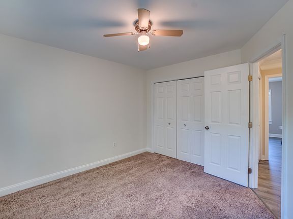 5th image of 43915 Glenhazel Dr
