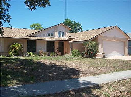 1st image of 2519 Holiday Lake Dr