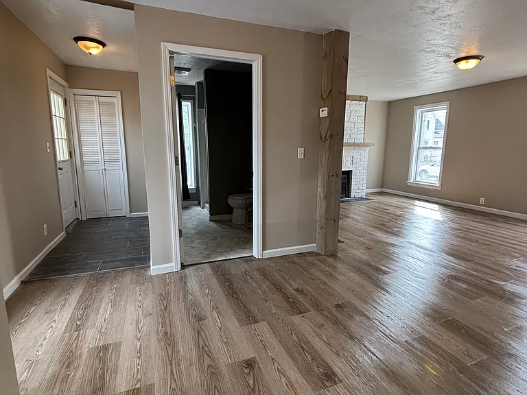 905 Salina St — Photo 9