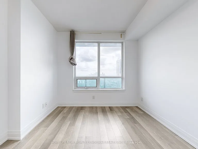 7165 Yonge St #1906 — Photo 20