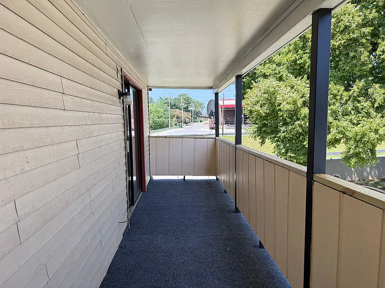 359 Greenland Dr — Photo 19