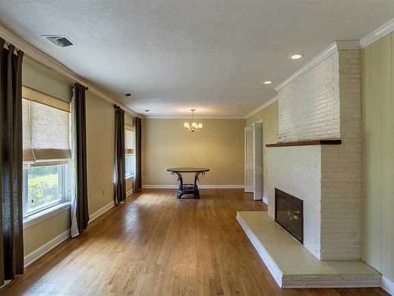 4th image of 507 N 77th Ave