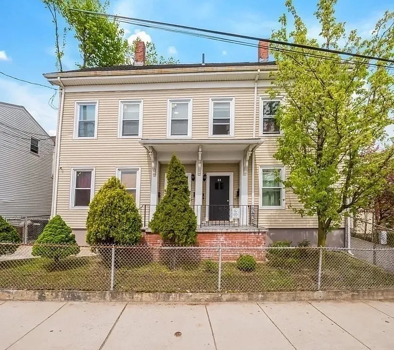 62 Temple St #2
