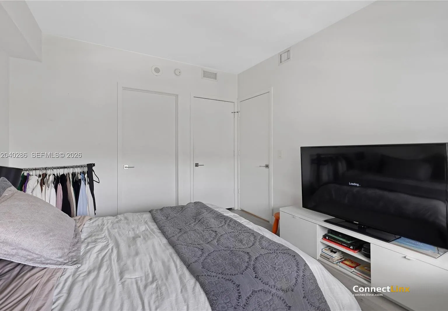 2 bed, 2.0 bath, 1198 sqft, $5,900 — Photo 3