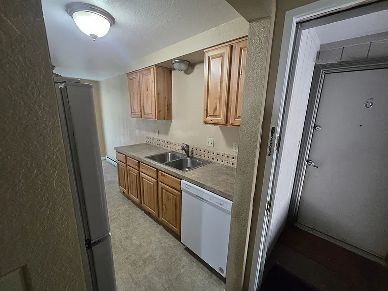 1715 Center Ave #15 — Photo 68