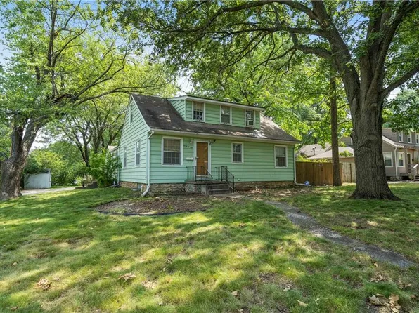 3001 S 8th Ter, Kansas City, KS 66103