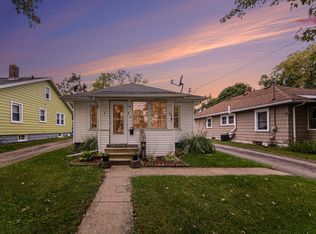 910 Seymour Ave, Jackson, MI 49202