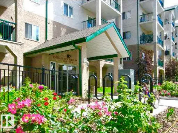 11325 83rd St NW #413, Edmonton, AB T5B 4W5