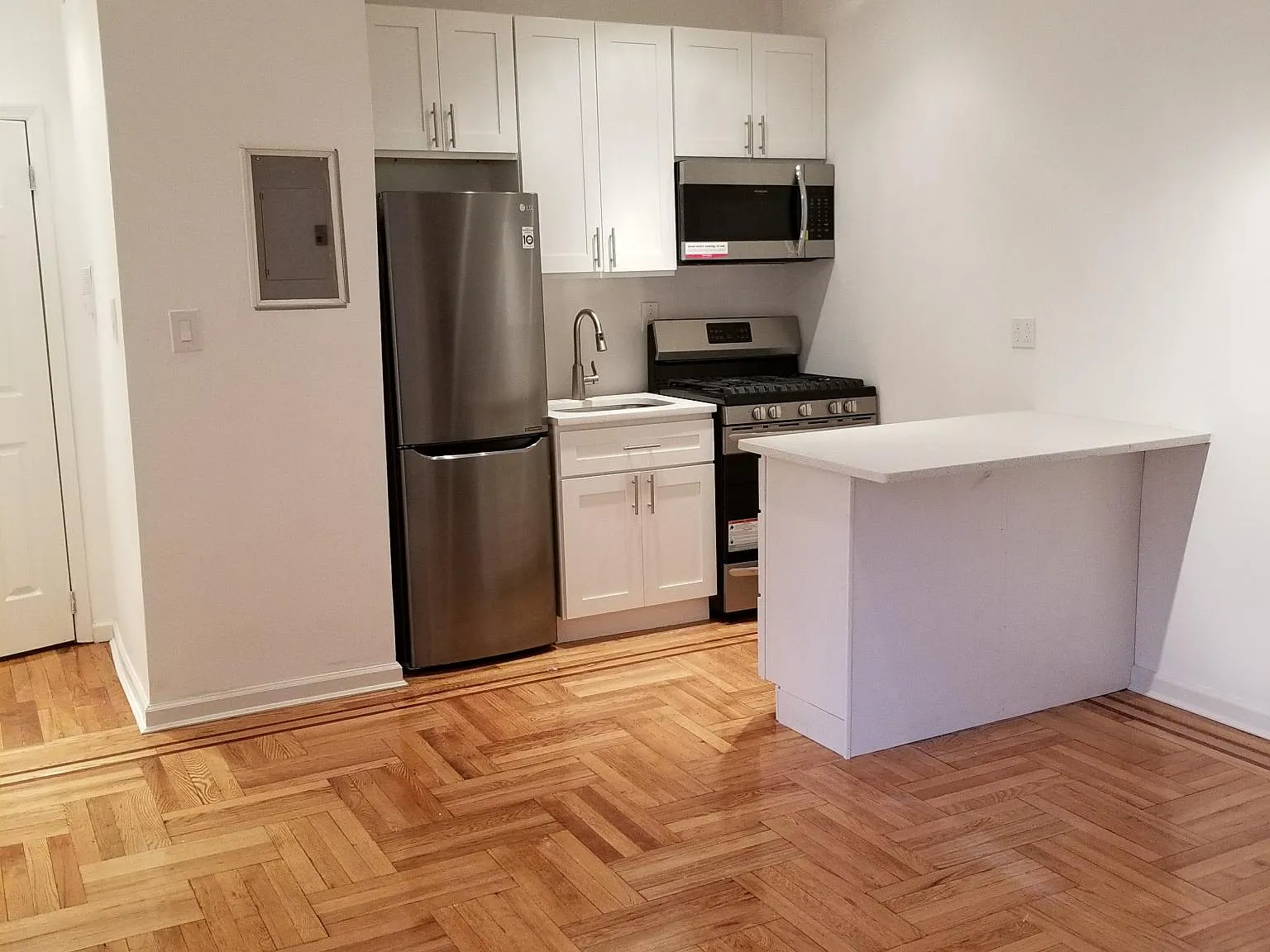 1 bed, 625 sqft, $1,895 — Photo 3