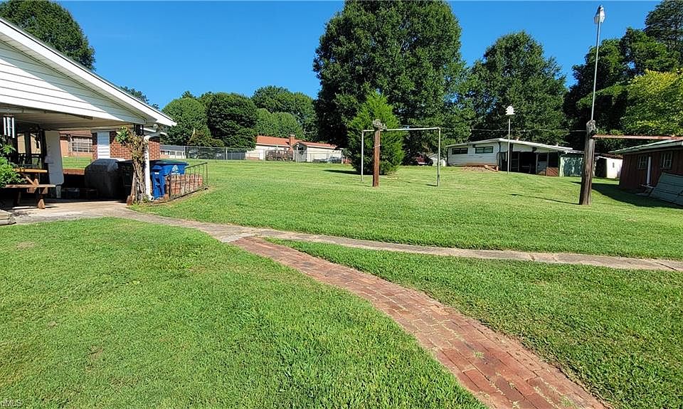 602 Roach St, Mayodan, NC 27027 MLS 1118967 Zillow