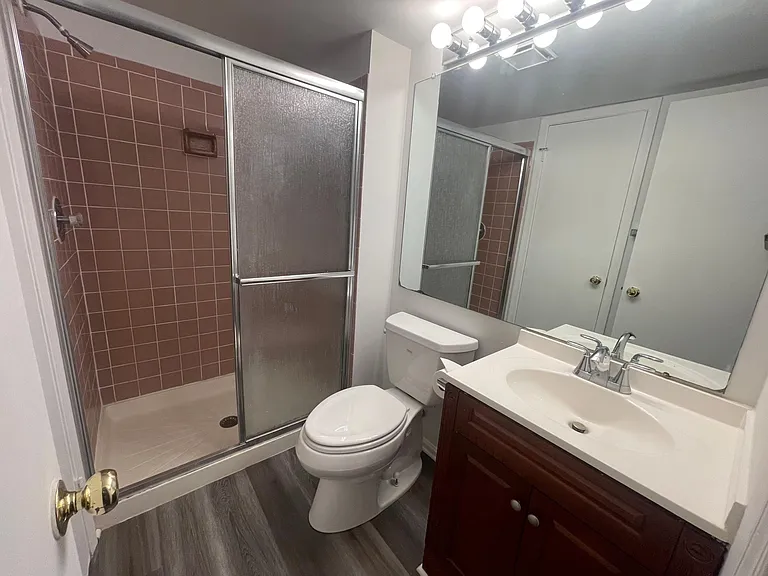 Hallway upstairs bathroom