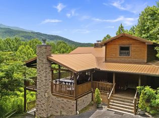 4750 Townsend Dr, Gatlinburg, TN 37738