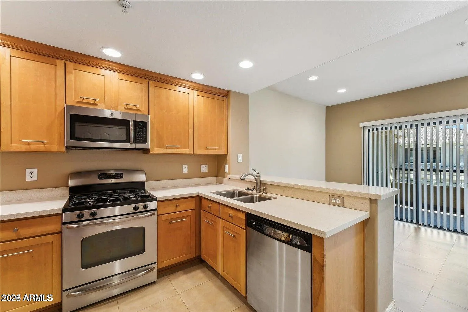 2 bed, 2.0 bath, 1408 sqft, $2,280 — Photo 4
