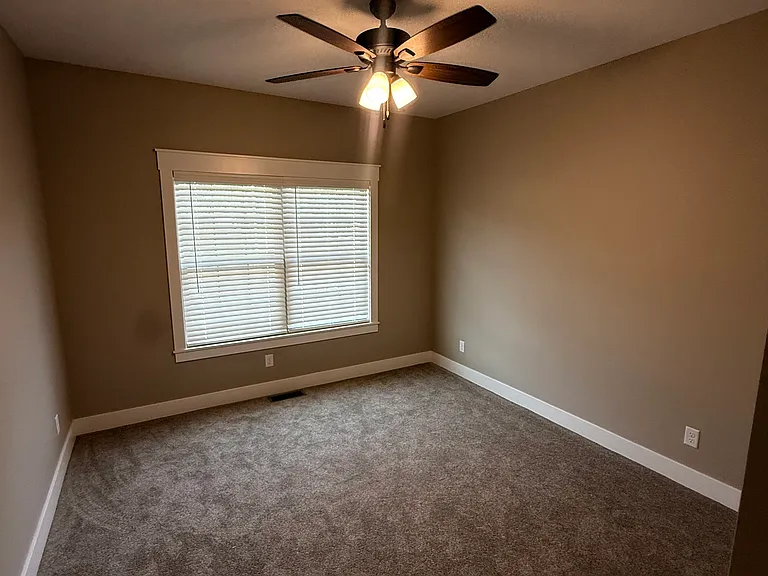 1238 W Bluegrass Rd #2 — Photo 10