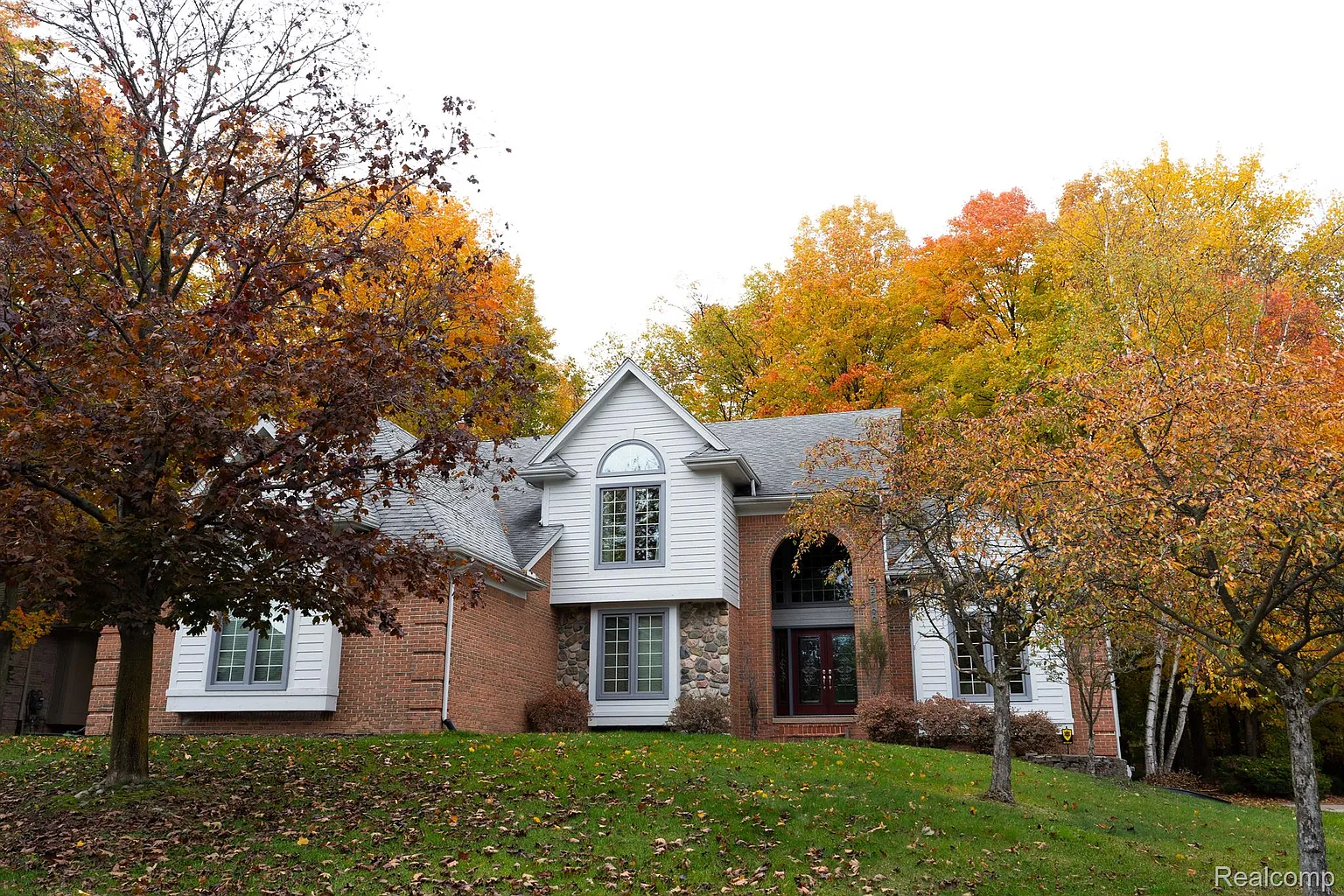 27190 Pembridge Ln photo 1