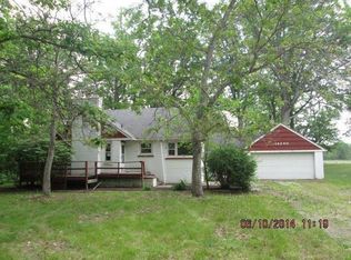 14240 Grafton Rd, Carleton, MI 48117