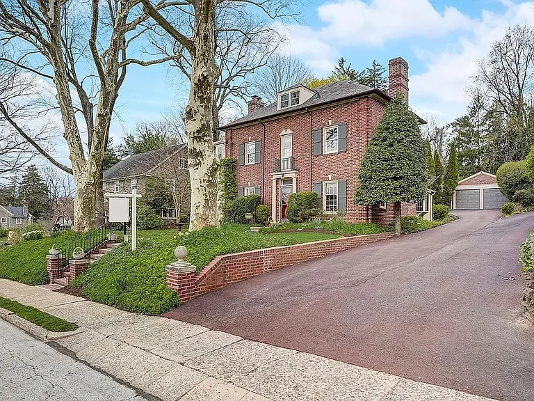 307 Waring Rd — Photo 3