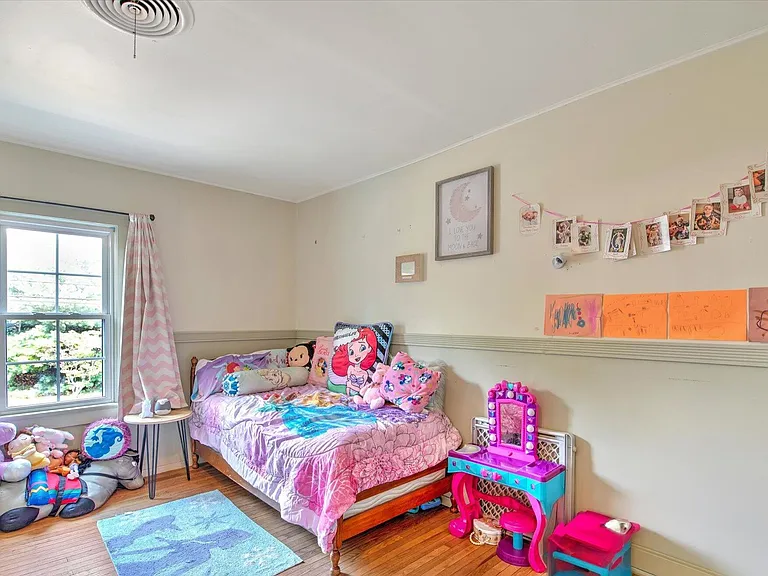286 Whitesville Rd — Photo 32