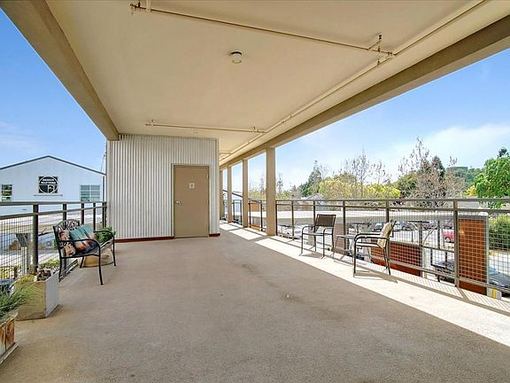 5th image of 17590 Depot St #206