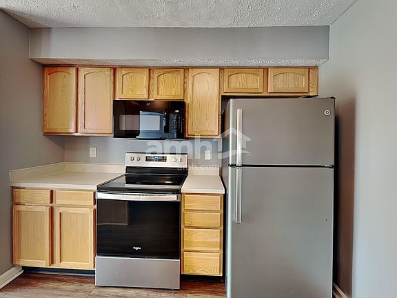 3rd image of 16705 Greensboro Dr