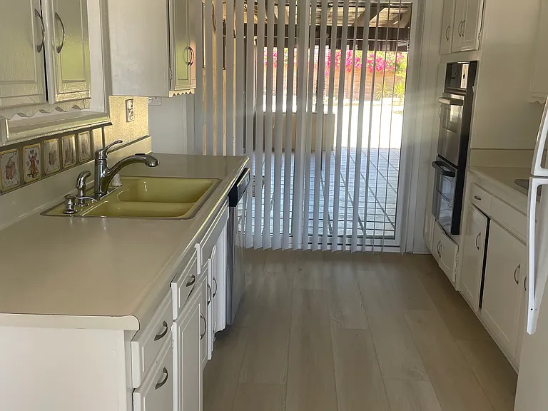 10036 Casaba Ave — Photo 10