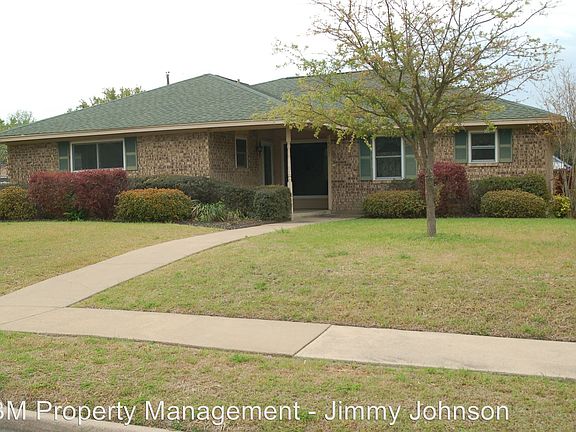3rd image of 3007 Linda Dr